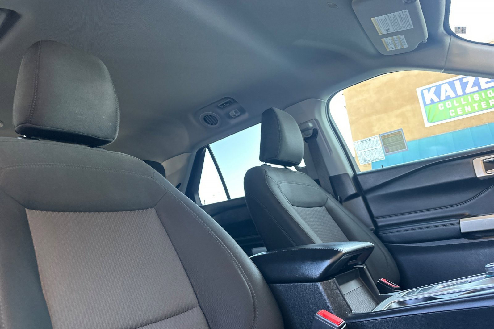 Certified 2022 Ford Explorer XLT image 17