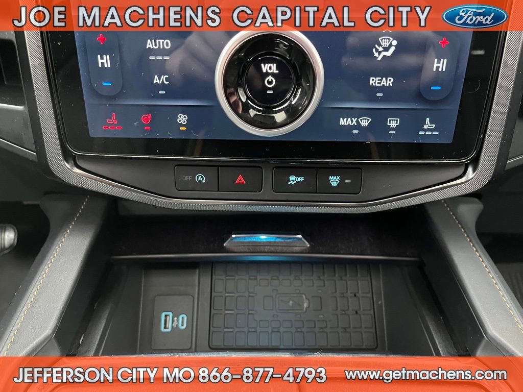 Certified 2023 Ford Expedition Platinum image 15