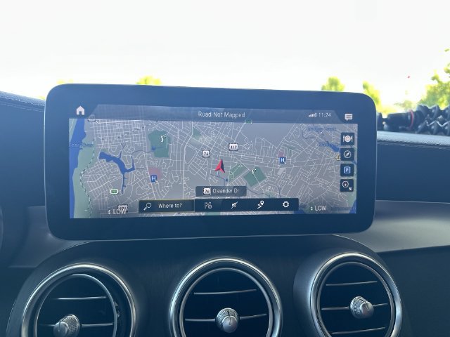 Used 2023 Mercedes-Benz GLC 300 4MATIC Coupe image 18