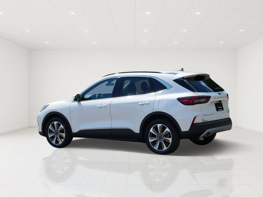Certified 2023 Ford Escape Platinum AWD/4WD image 4