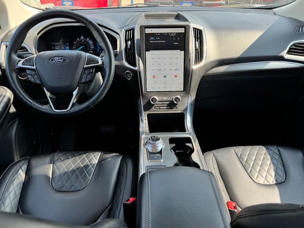 Certified 2024 Ford Edge Titanium AWD/4WD image 11