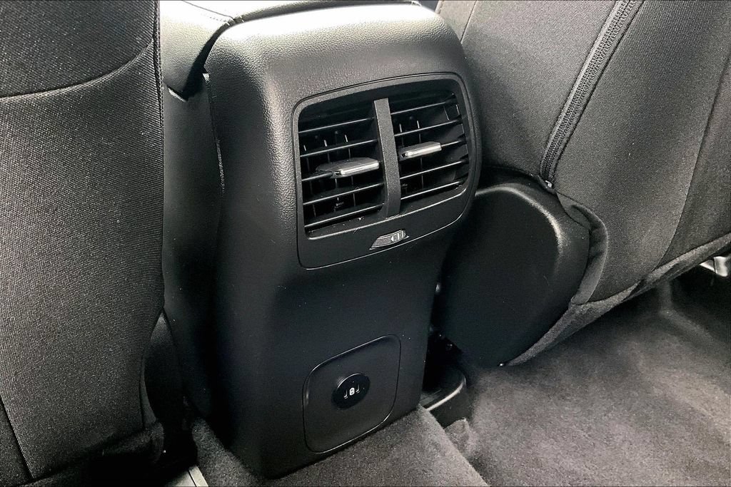 Certified 2023 Ford Escape Active AWD/4WD image 32