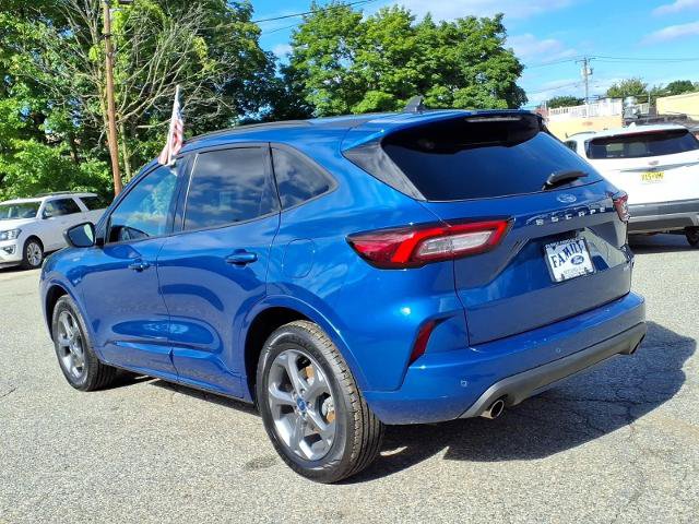 Certified 2023 Ford Escape ST-Line w/ Tech Pack #1 AWD/4WD image 5