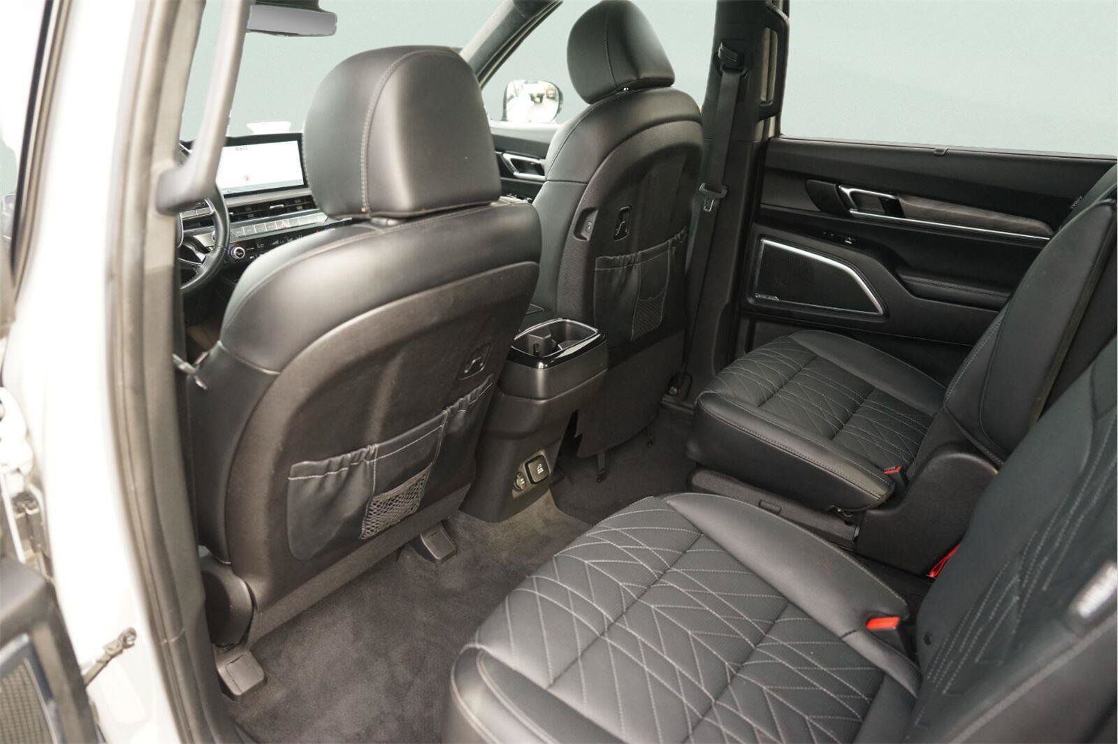 Used 2024 Kia Telluride SX Prestige X-Pro AWD/4WD image 12