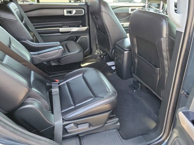 Certified 2023 Ford Explorer XLT w/ Equipment Group 202A RWD image 17