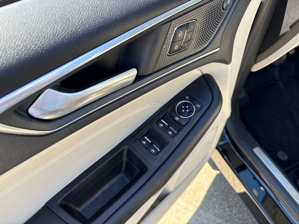 Certified 2024 Ford Edge Titanium image 17