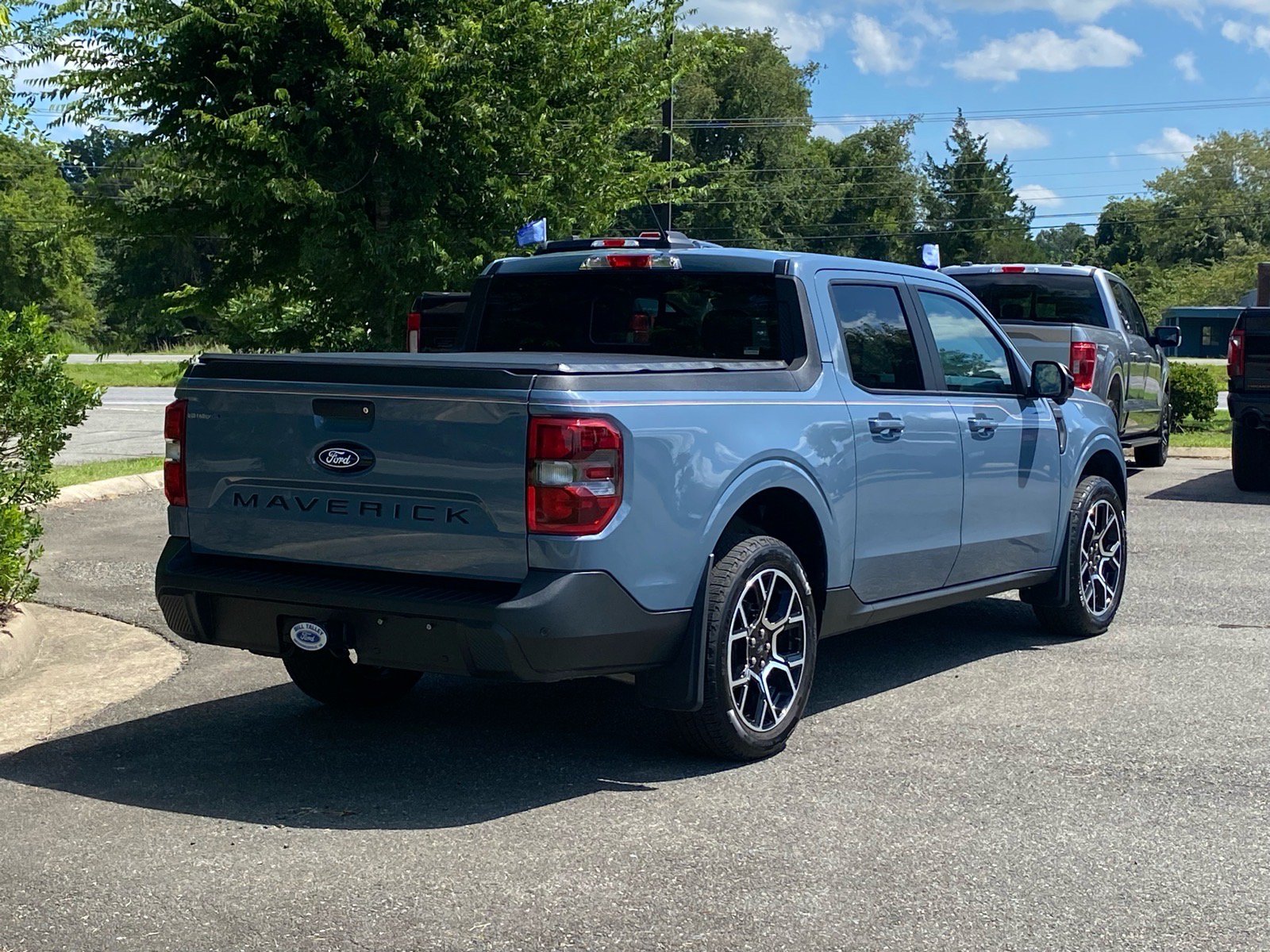 Certified 2025 Ford Maverick Lariat AWD/4WD image 4