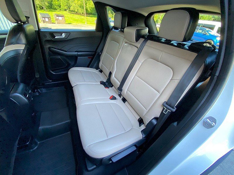 Certified 2021 Ford Escape SEL w/ Technology Package AWD/4WD image 34