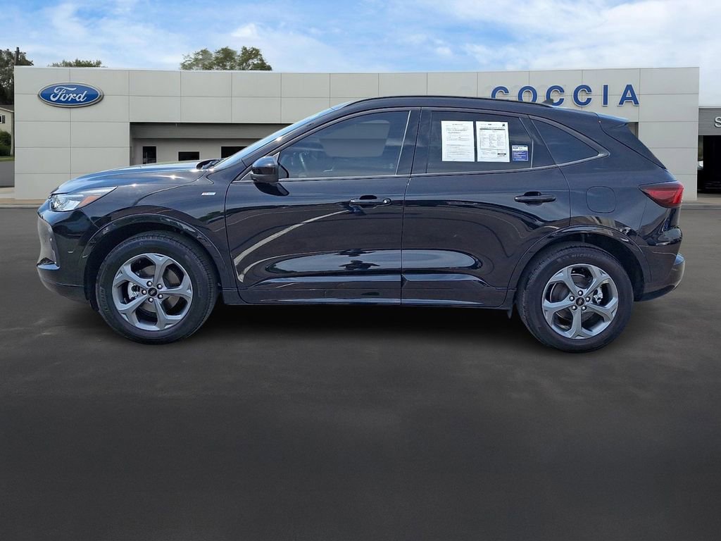Certified 2024 Ford Escape ST-Line Select AWD/4WD image 7
