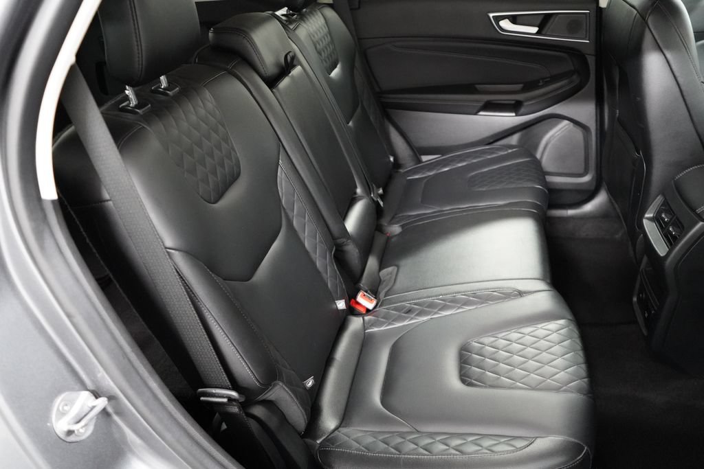Certified 2024 Ford Edge Titanium AWD/4WD image 30