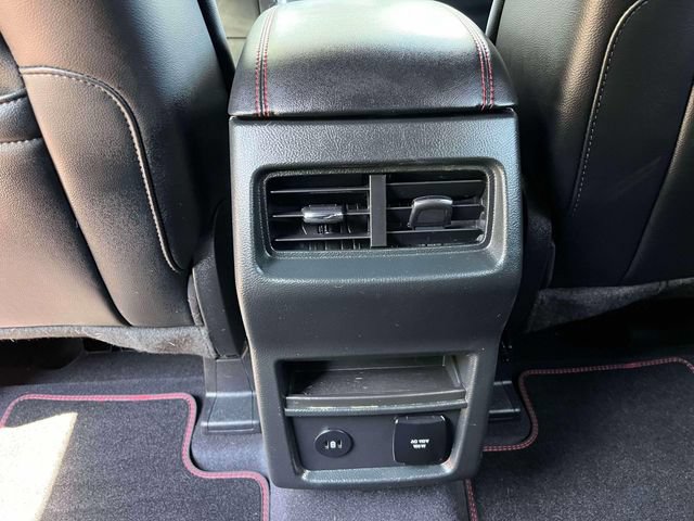 Certified 2024 Ford Edge ST-Line AWD/4WD image 16
