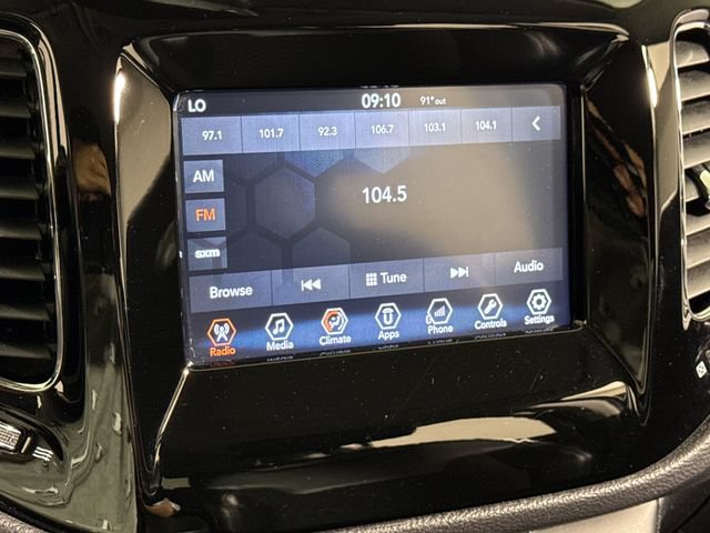 Used 2018 Jeep Compass Latitude w/ Popular Equipment Group AWD/4WD image 34