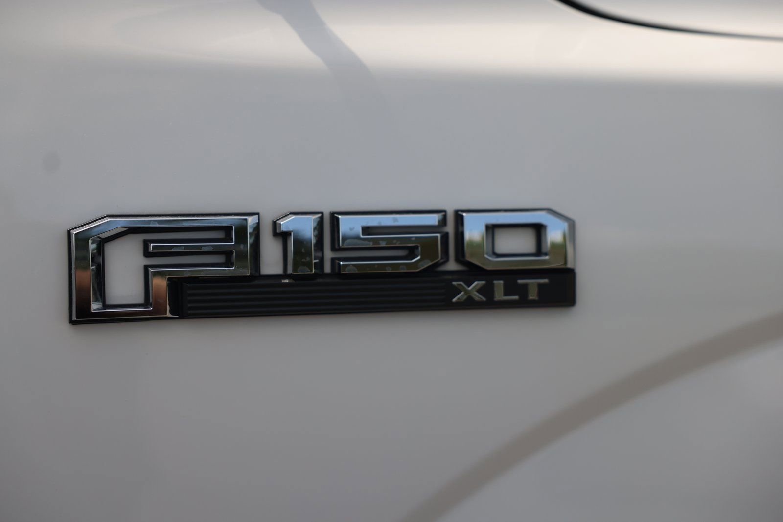 Certified 2018 Ford F150 XLT w/ Equipment Group 302A Luxury AWD/4WD image 23