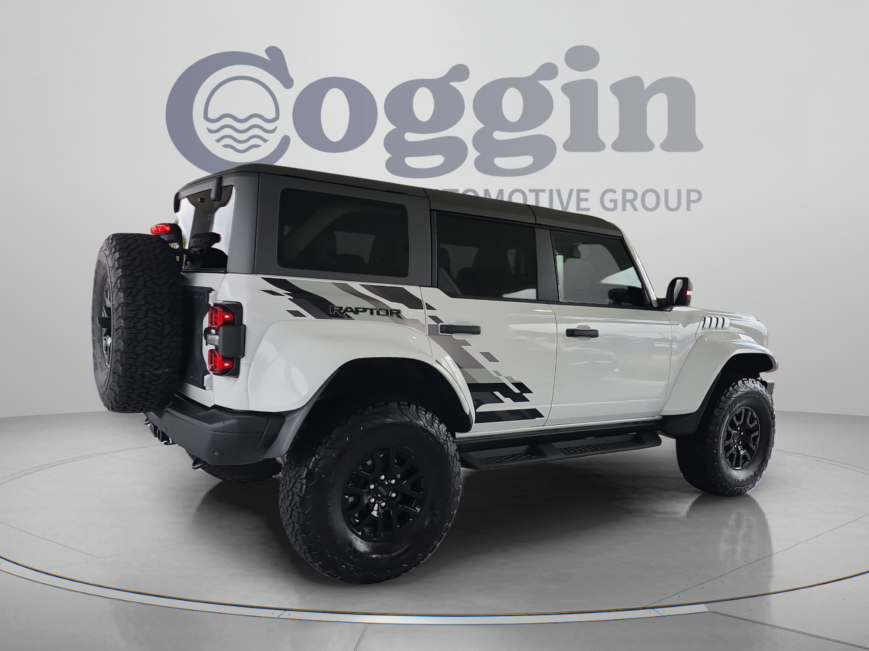 Certified 2024 Ford Bronco Raptor w/ Interior Carbon Fiber Pack 6 AWD/4WD image 5