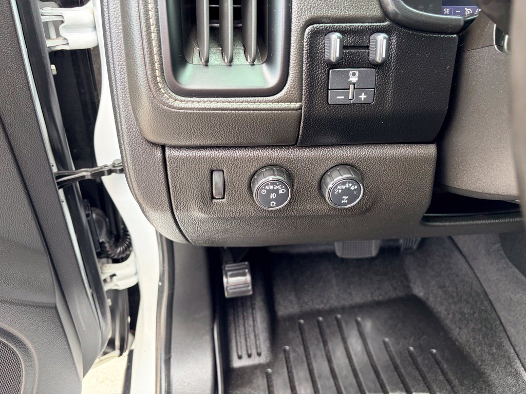 Used 2020 GMC Canyon Denali AWD/4WD image 24