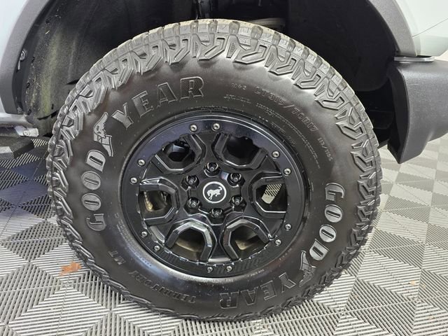 Certified 2021 Ford Bronco Wildtrak image 9