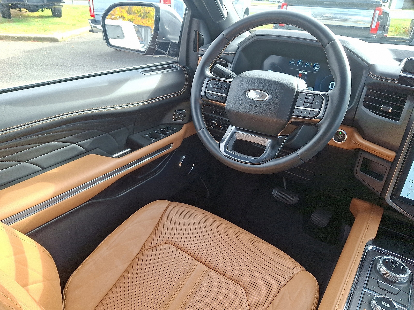 Certified 2024 Ford Expedition Platinum image 14