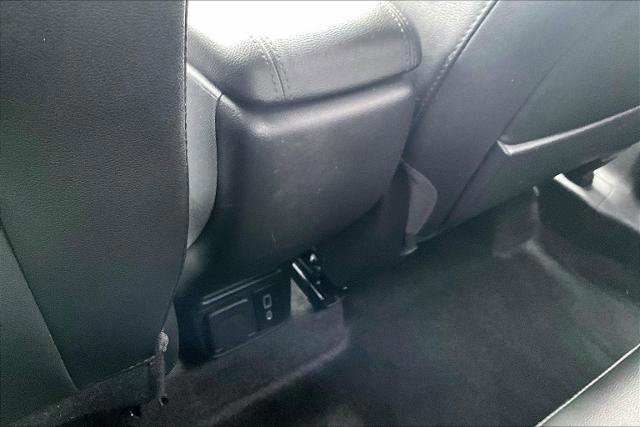 Used 2023 Buick Encore GX Essence w/ Experience Buick Package image 36