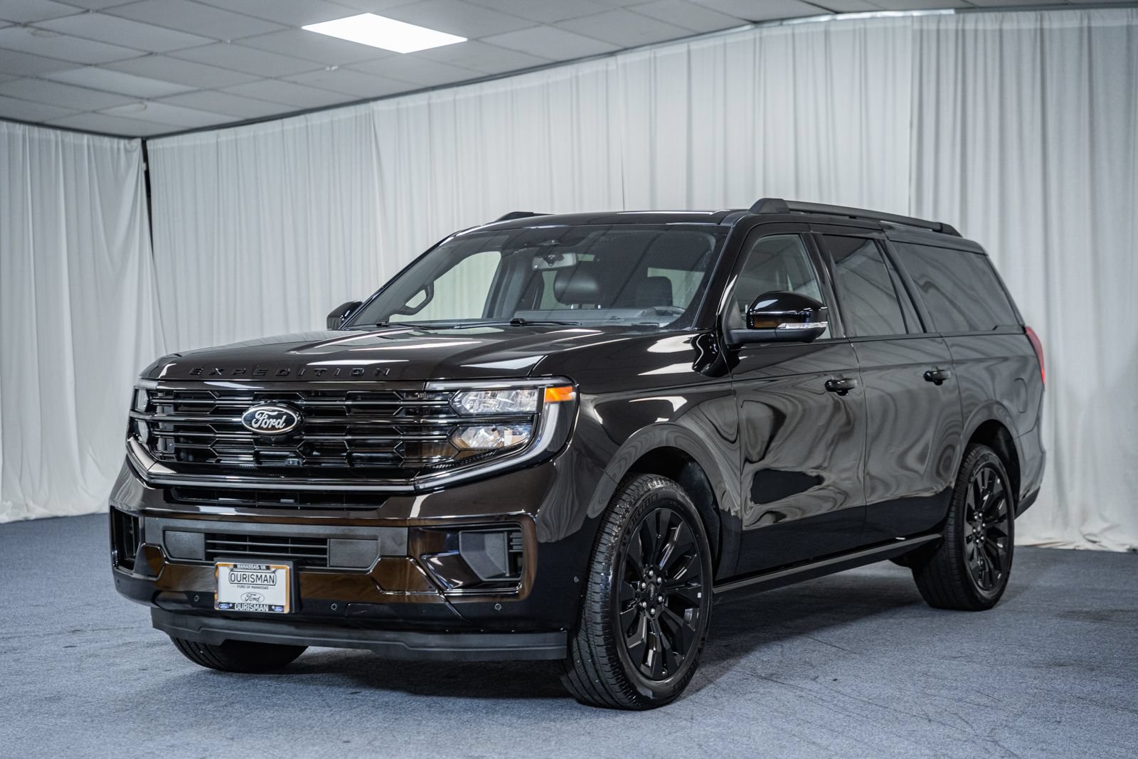 Certified 2025 Ford Expedition Max Platinum w/ Stealth Appearance Package AWD/4WD image 3