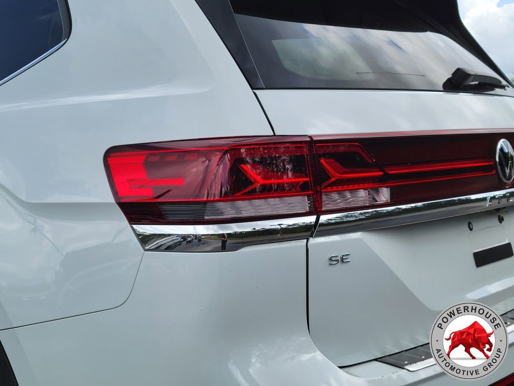 Used 2024 Volkswagen Atlas SE image 12