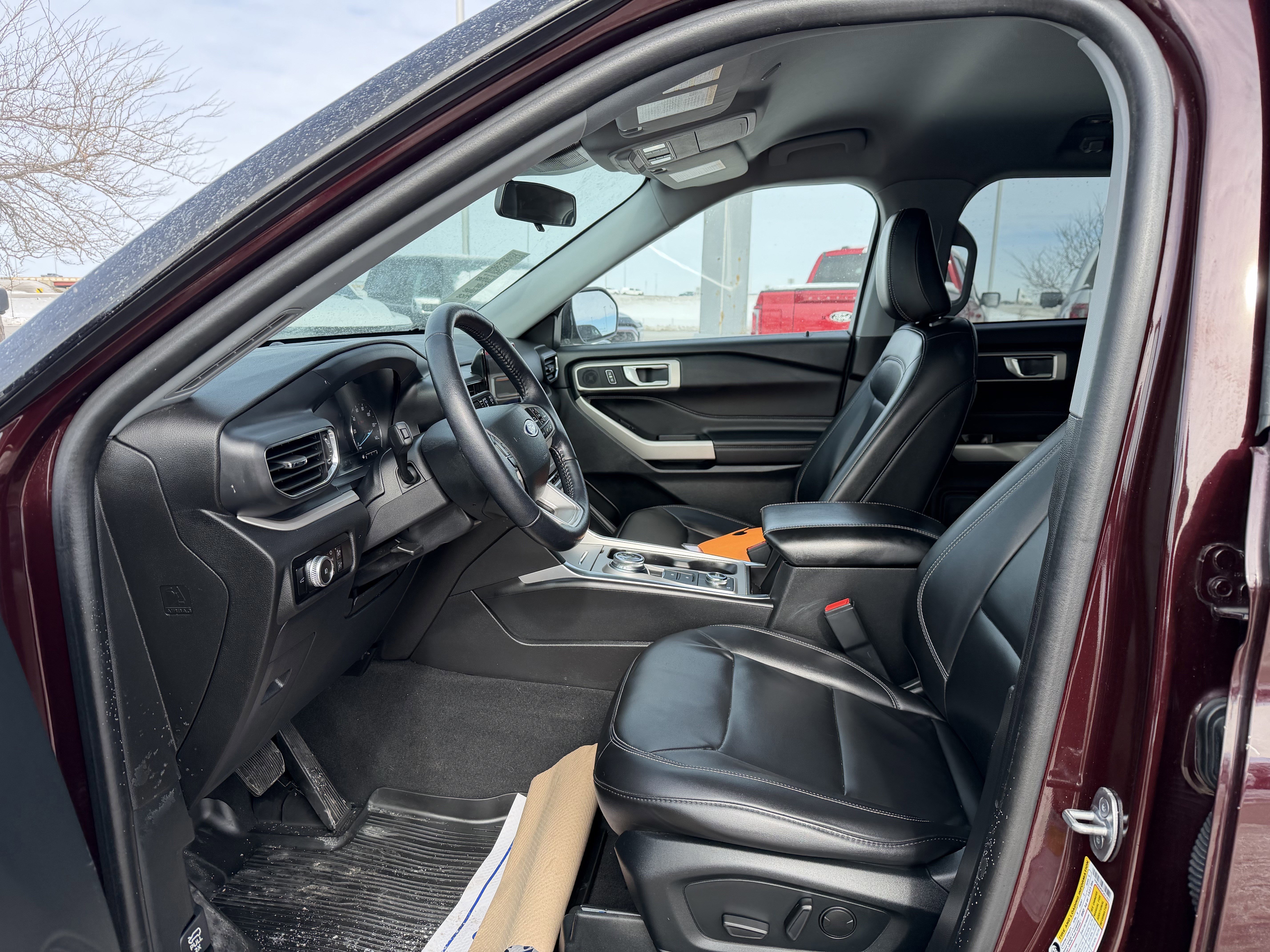 Certified 2023 Ford Explorer XLT w/ Equipment Group 202A image 18