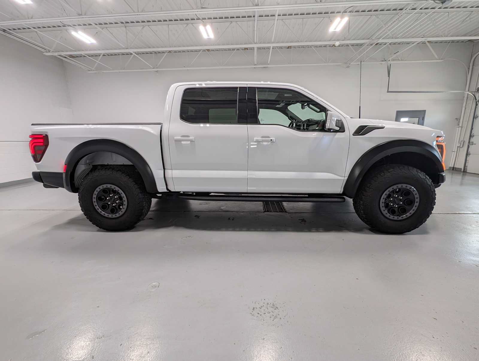 Certified 2024 Ford F150 Raptor AWD/4WD image 7