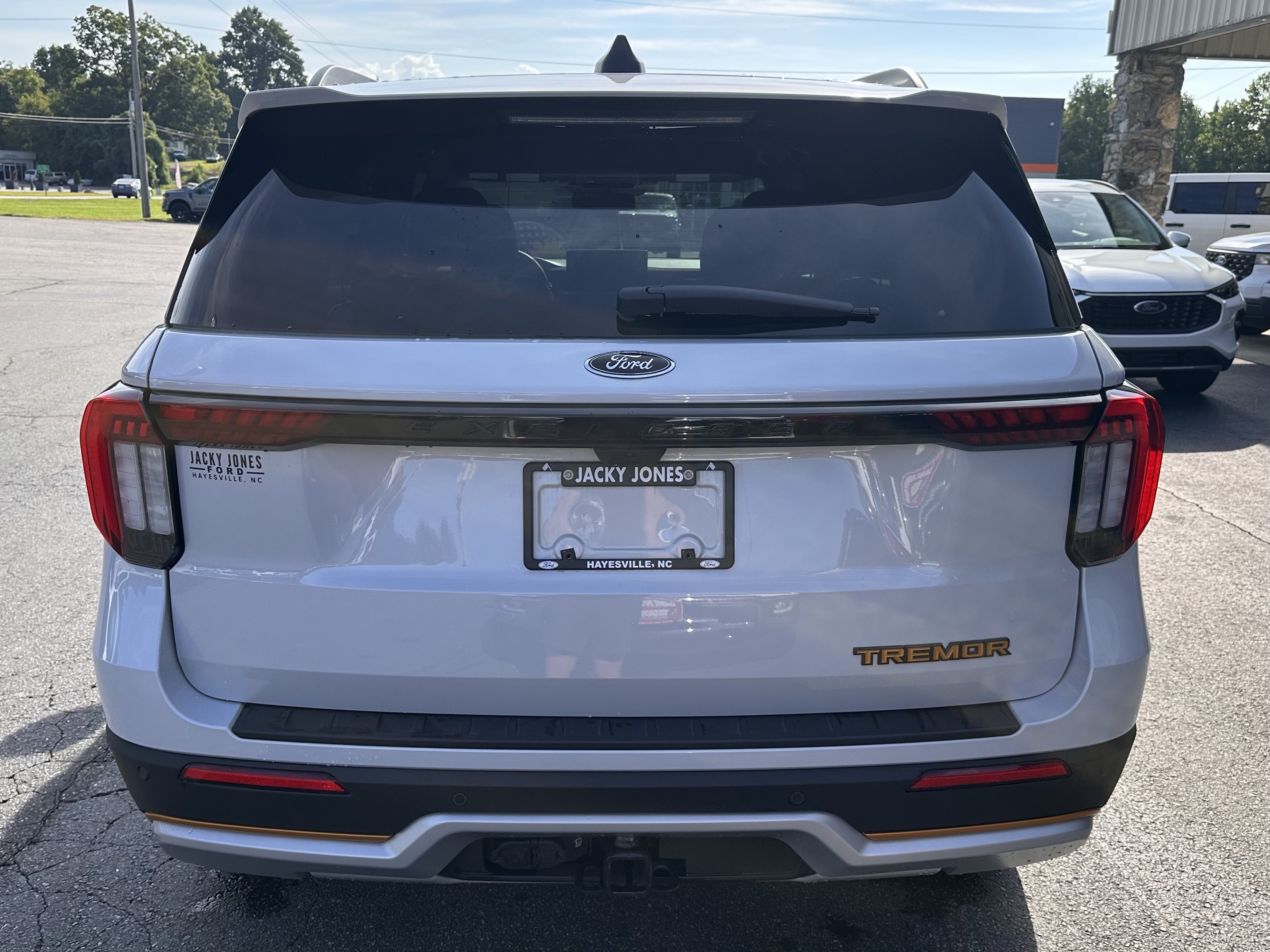 Certified 2026 Ford Explorer Tremor w/ Tremor Convenience Package AWD/4WD image 7