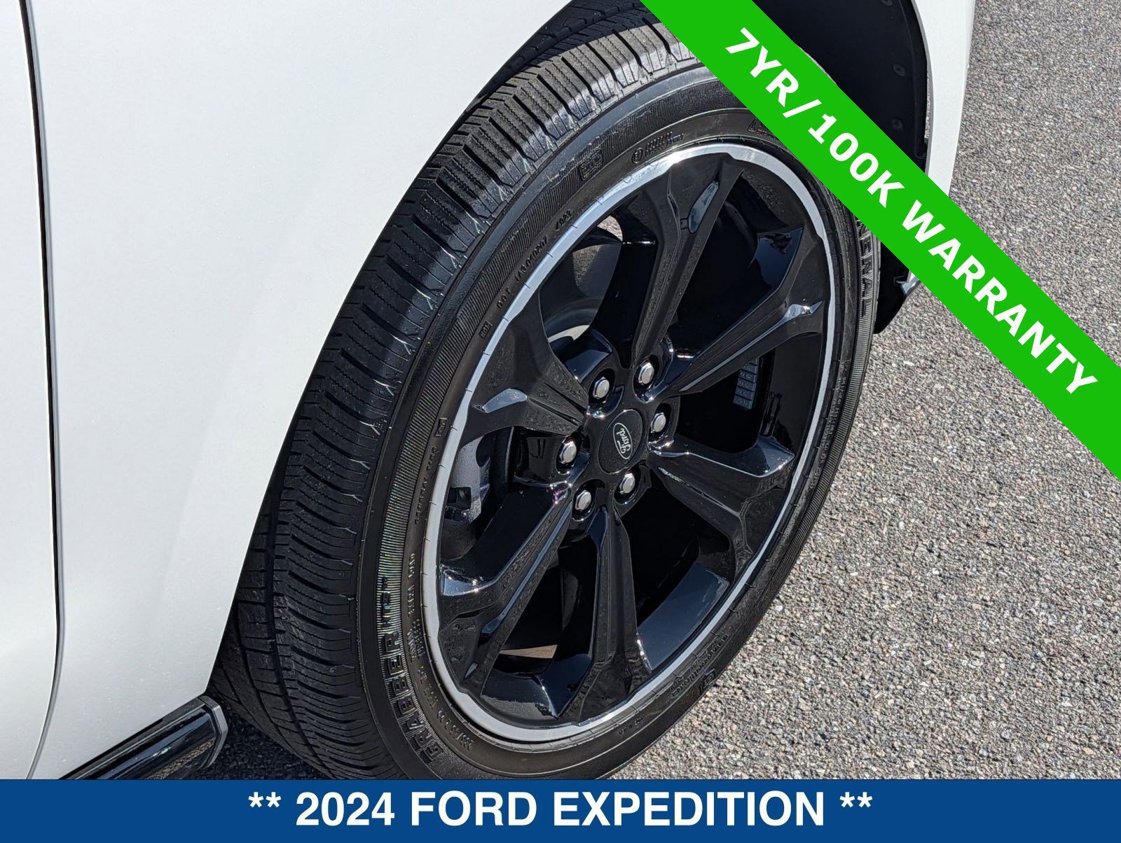 Certified 2024 Ford Expedition Limited image 13