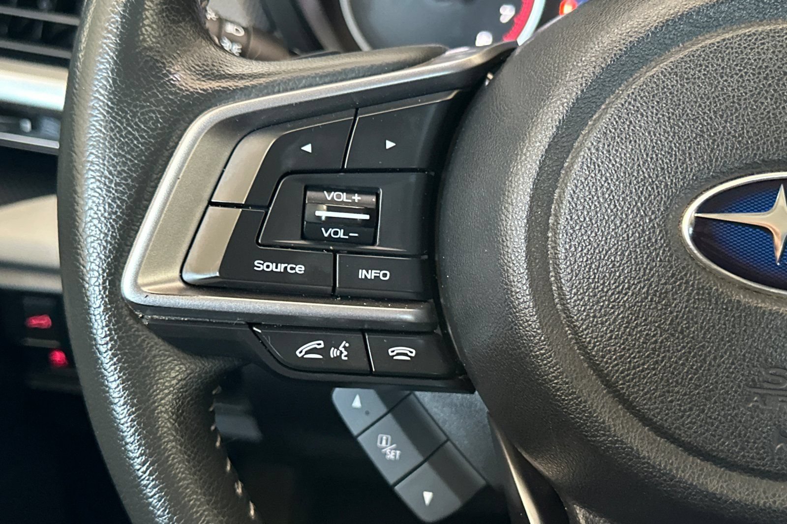 Used 2023 Subaru Forester Limited AWD/4WD image 25