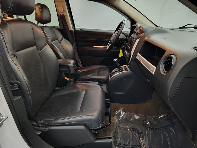 Used 2017 Jeep Compass High Altitude AWD/4WD image 23