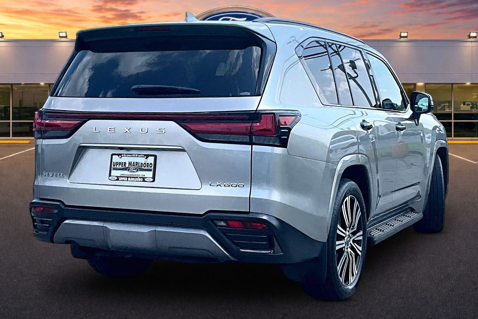 Used 2024 Lexus LX 600 4WD w/ Appearance Package image 13