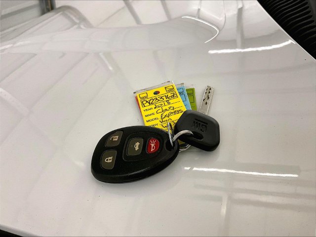 Used 2018 Chevrolet Express 3500 LT w/ LT Preferred Equipment Group RWD image 9