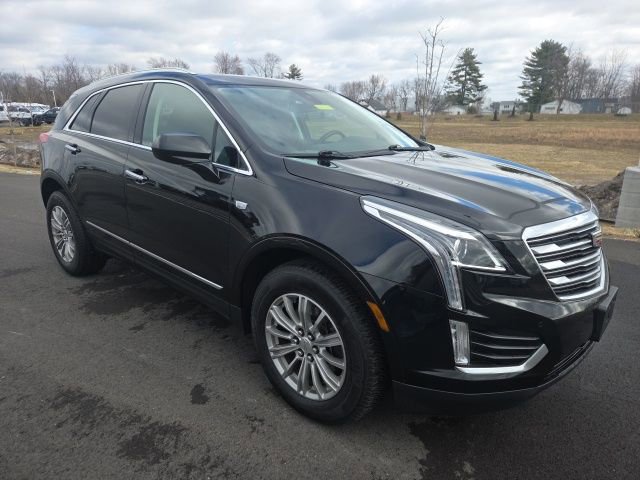 Used 2017 Cadillac XT5 Luxury w/ Driver Awareness Package image 5