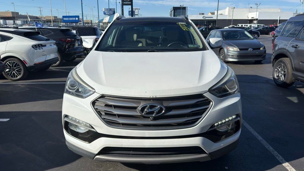 Used 2017 Hyundai Santa Fe Sport w/ 2.4L Tech Package 04 AWD/4WD image 3