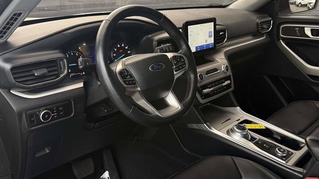 Certified 2023 Ford Explorer XLT w/ Equipment Group 202A AWD/4WD image 12