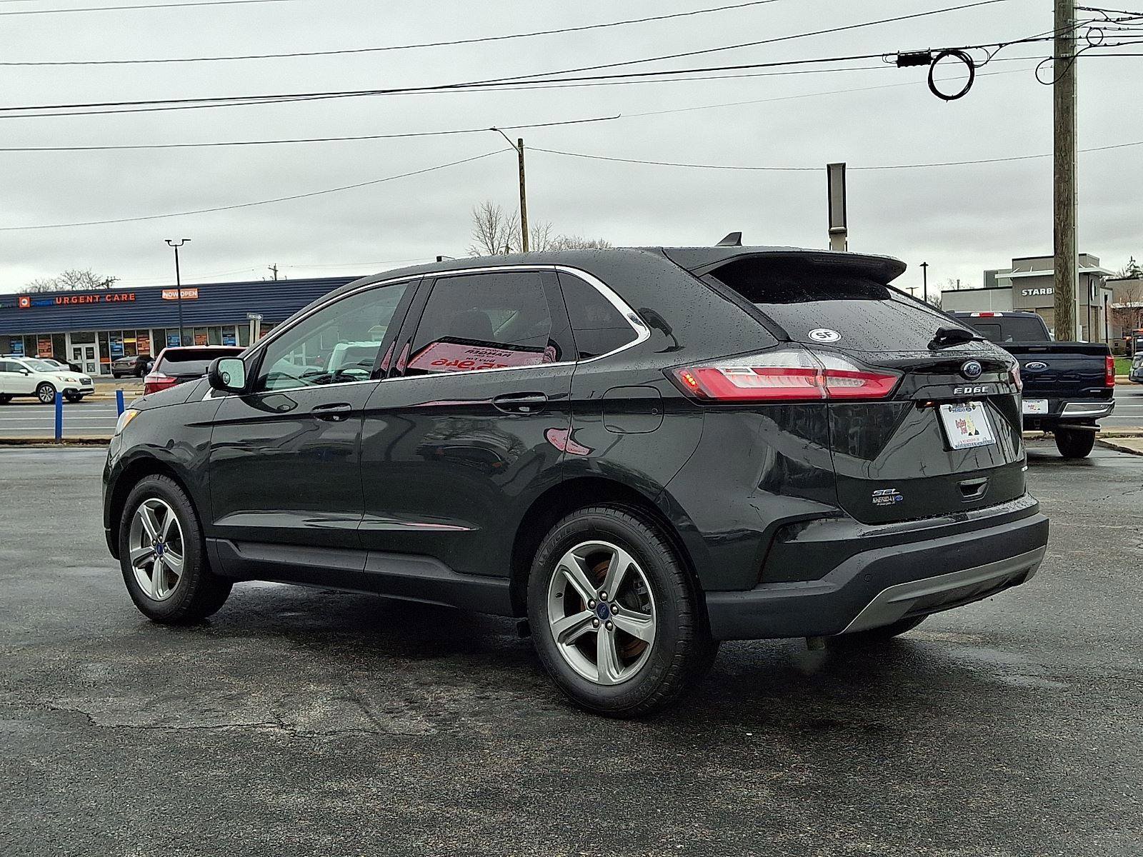 Certified 2022 Ford Edge SEL w/ Convenience Package image 2