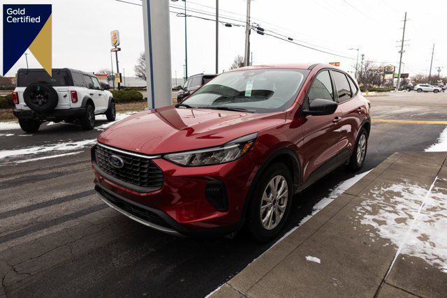 Certified 2025 Ford Escape Active w/ Active Premium Tech Pack image 1