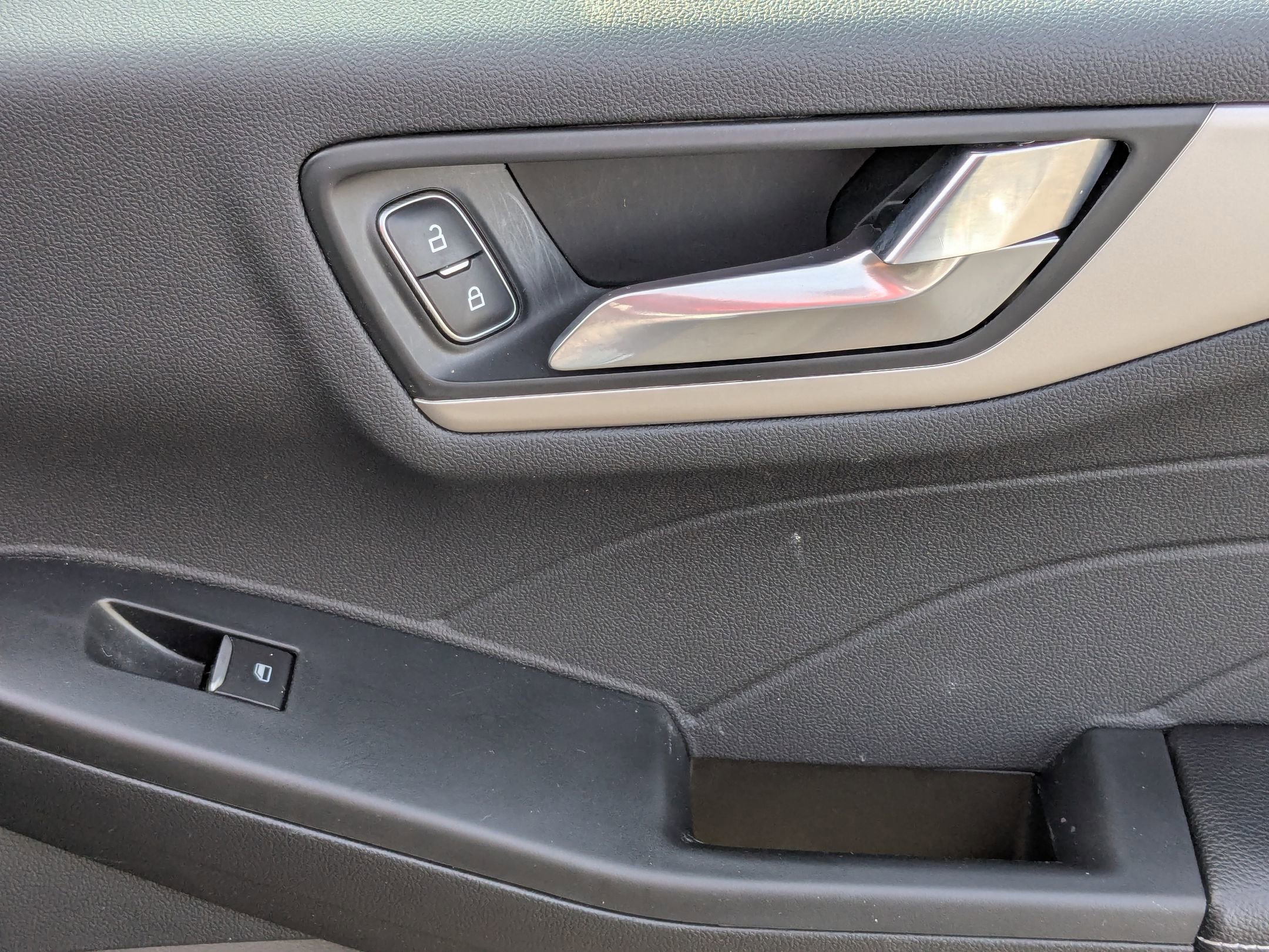 Certified 2022 Ford Escape SEL image 35