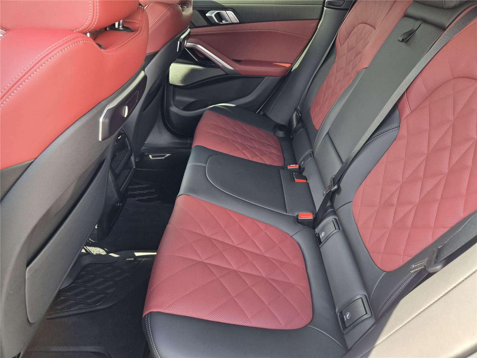 Used 2026 BMW X6 xDrive40i w/ Premium Package AWD/4WD image 29
