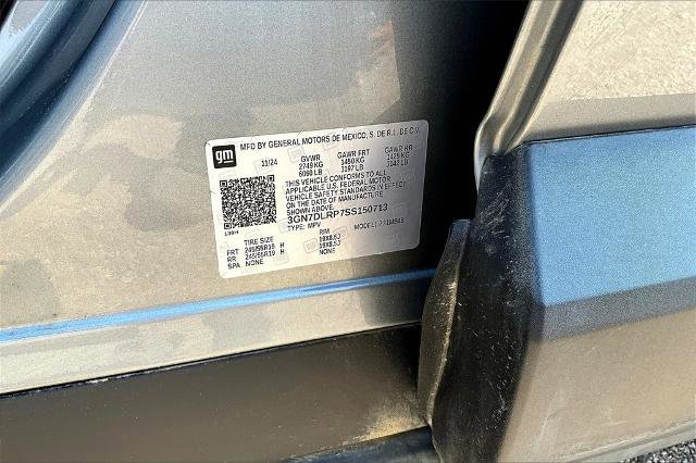 Used 2025 Chevrolet Equinox EV LT image 35