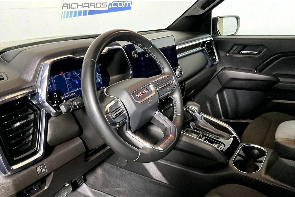 Used 2024 GMC Canyon Elevation w/ Trailering Package RWD image 10