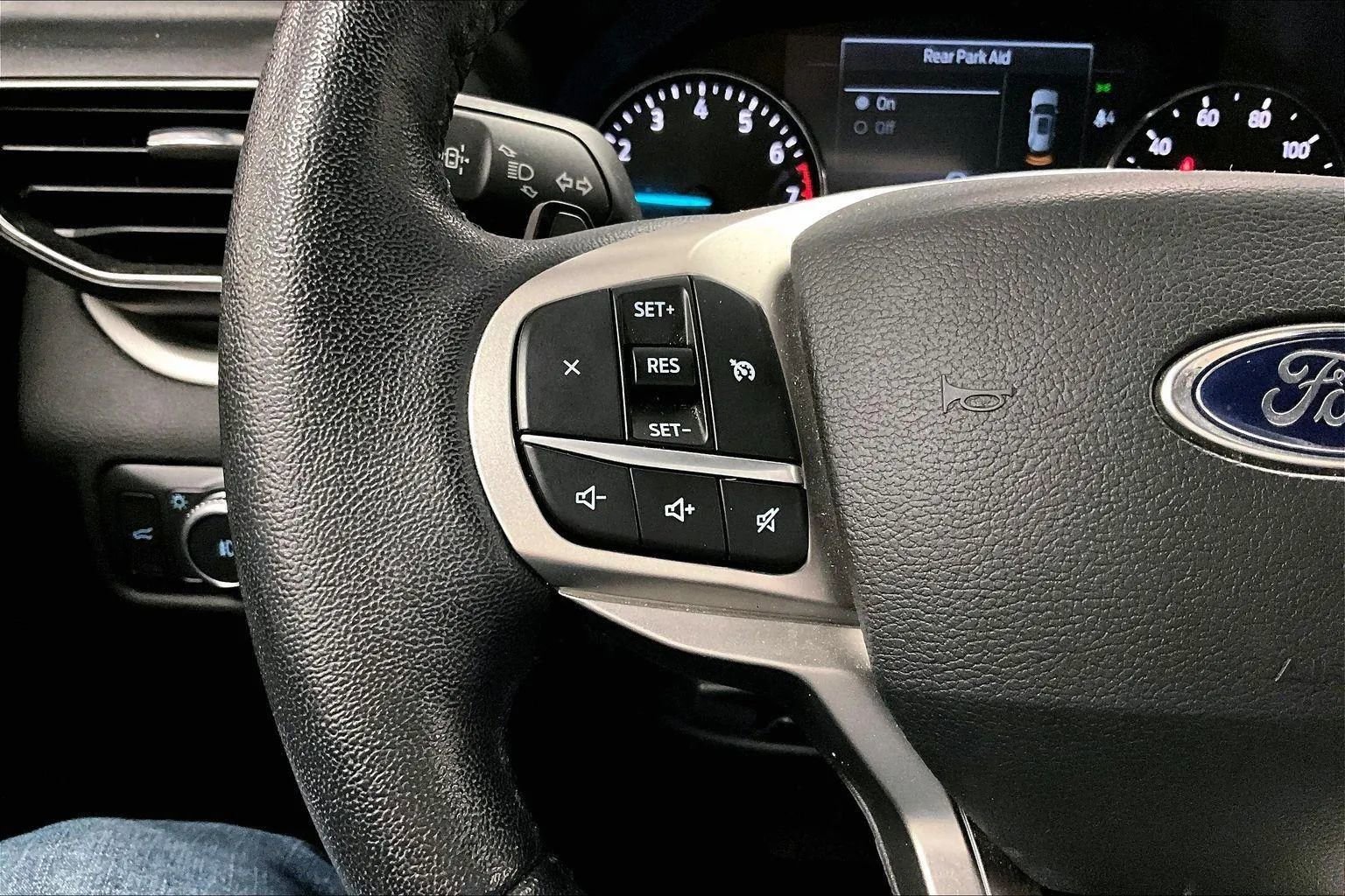 Certified 2021 Ford Explorer XLT w/ Equipment Group 202A image 17