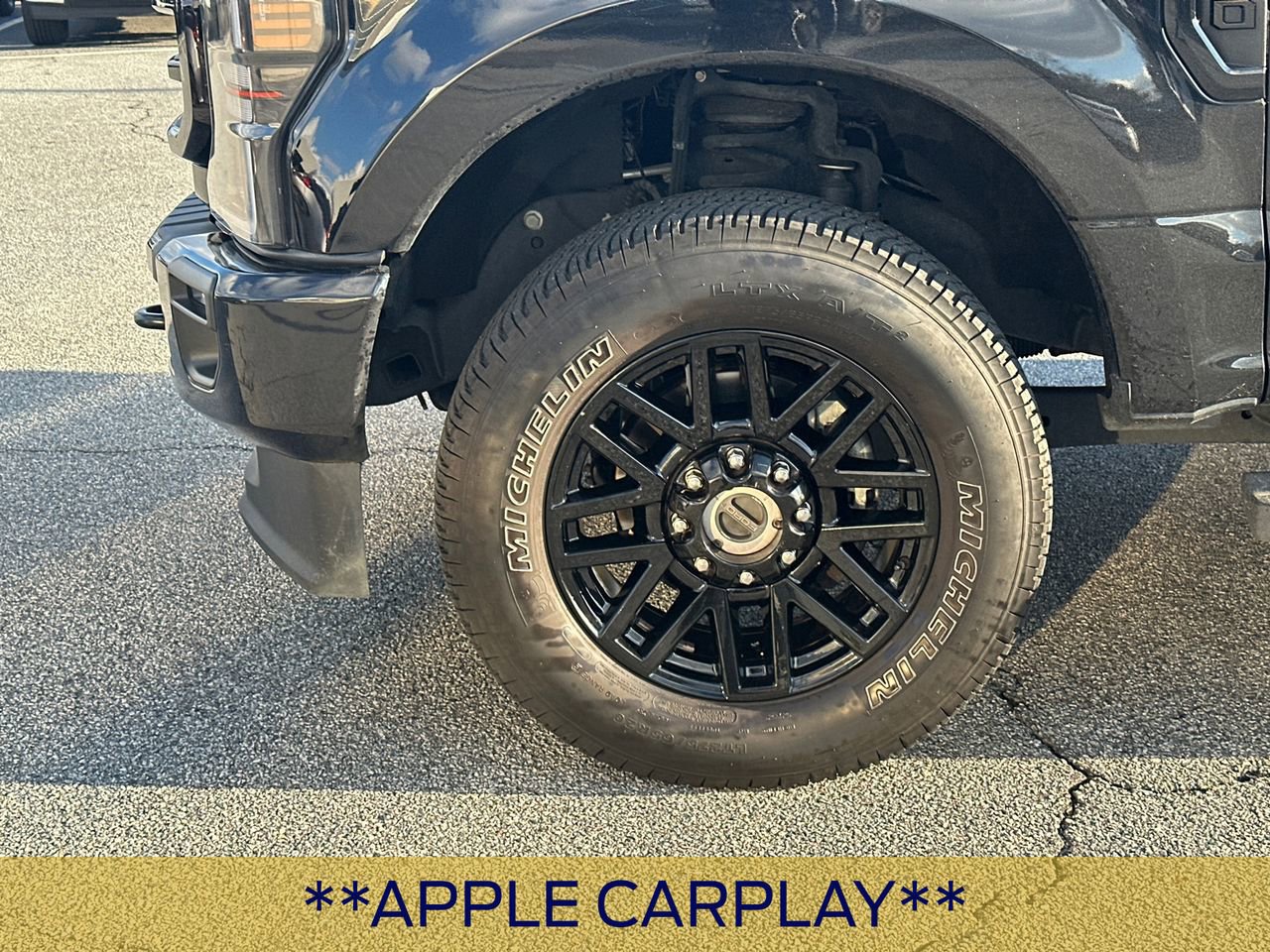 Certified 2022 Ford F250 Lariat w/ Black Appearance Package image 13