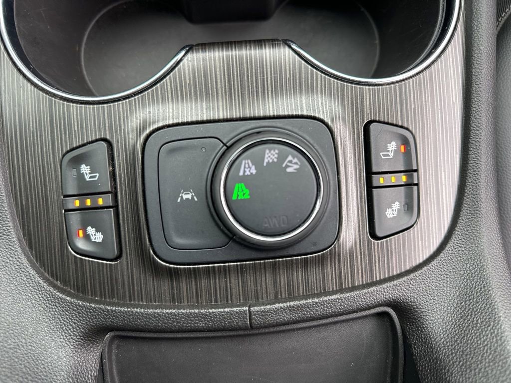 Used 2023 GMC Acadia SLT image 45