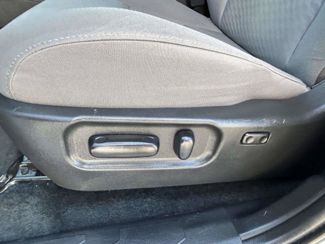 Used 2023 Toyota Tacoma SR5 w/ Technology Package AWD/4WD image 18