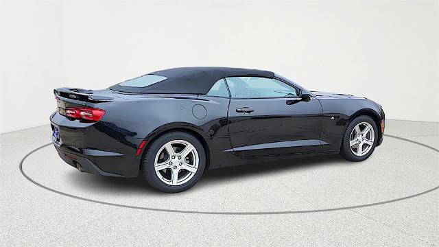 Used 2023 Chevrolet Camaro LT image 8
