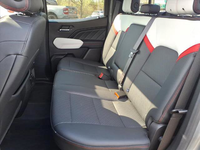 Used 2024 GMC Canyon AT4X image 21