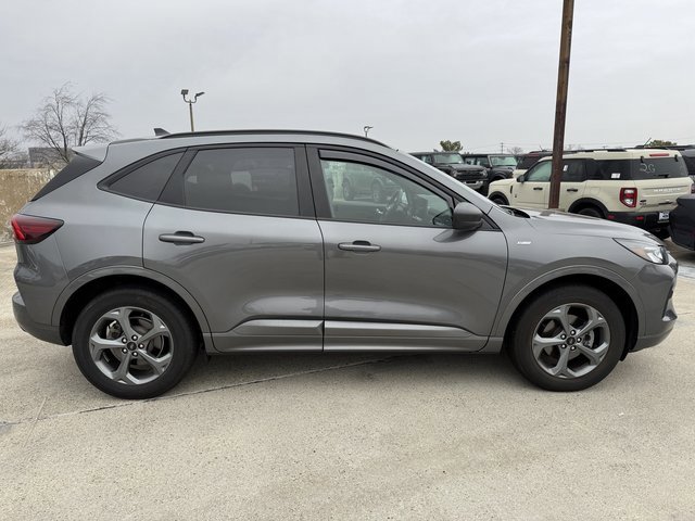 Certified 2023 Ford Escape ST-Line w/ Tech Pack #1 image 3
