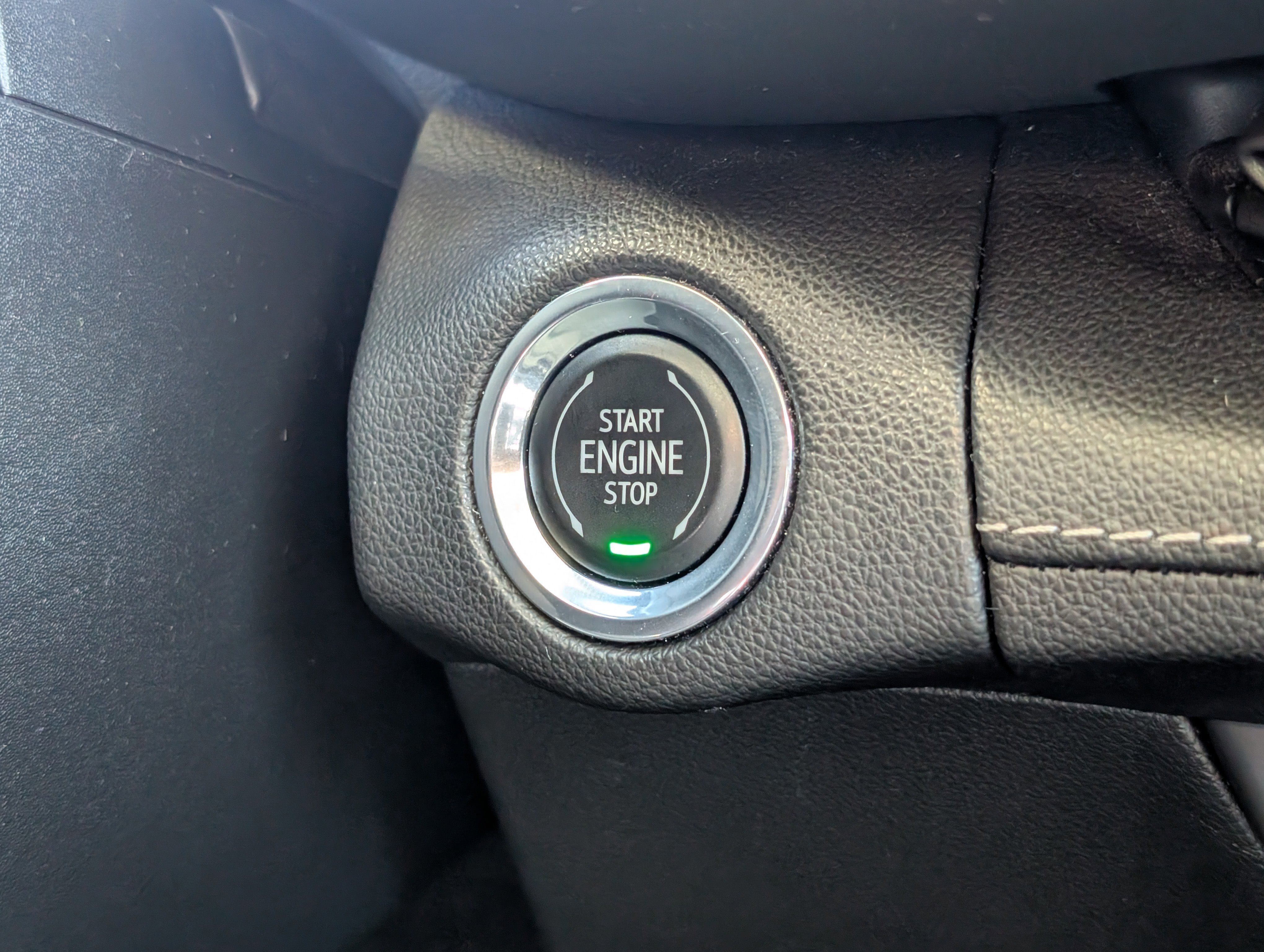 Used 2022 Buick Envision Essence w/ Technology Package I image 25