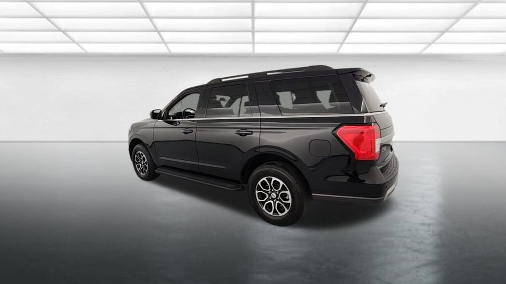 Certified 2024 Ford Expedition XLT AWD/4WD image 7